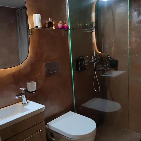 Theo 2 Appartement Artemi